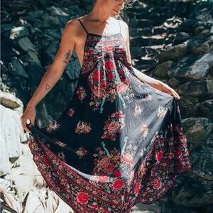 Spell and the Gypsy Hotel Paradiso Strappy dress❤️